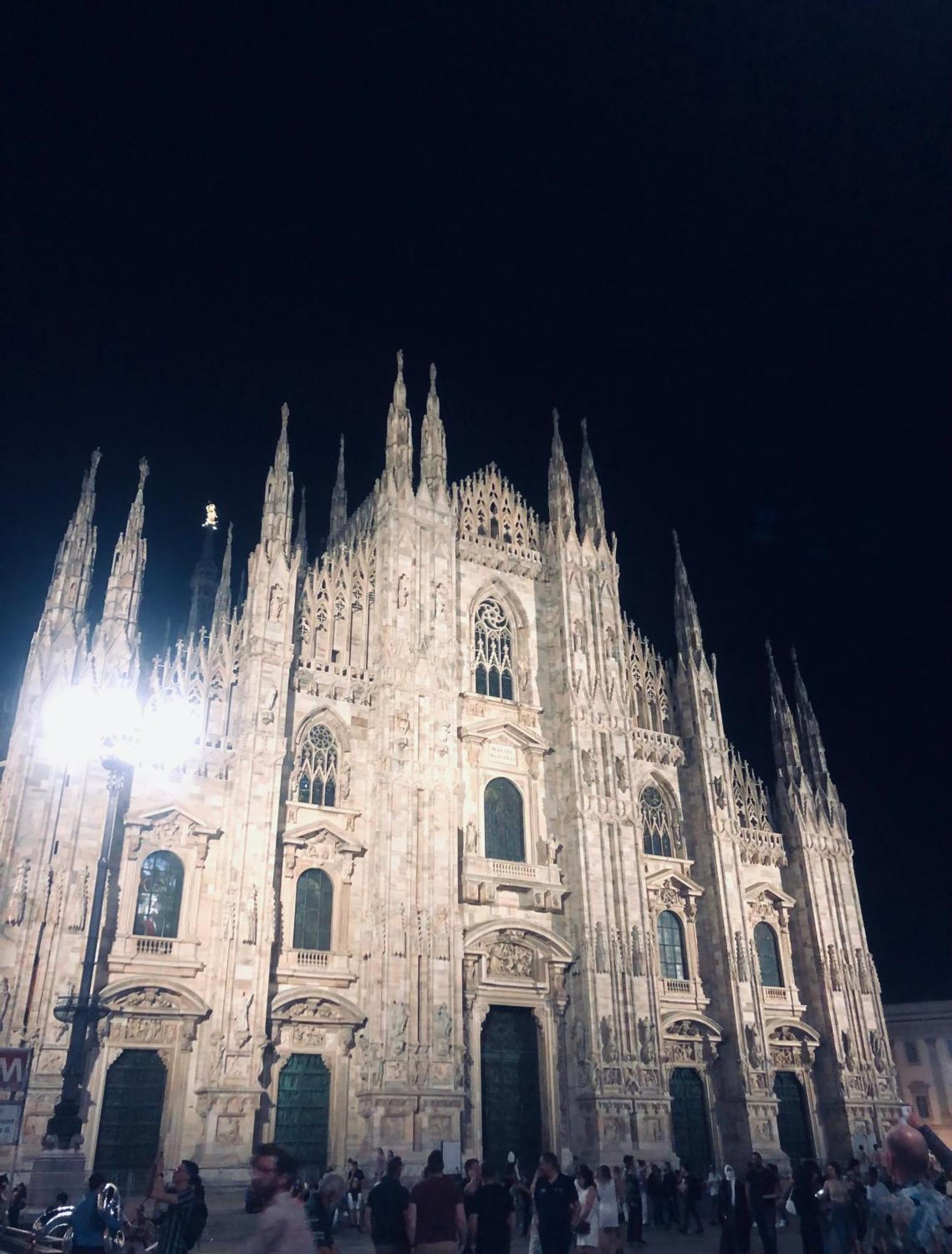 Bilocale In Bande Nere-Metro Rossa Duomo Lejlighed Milano Eksteriør billede
