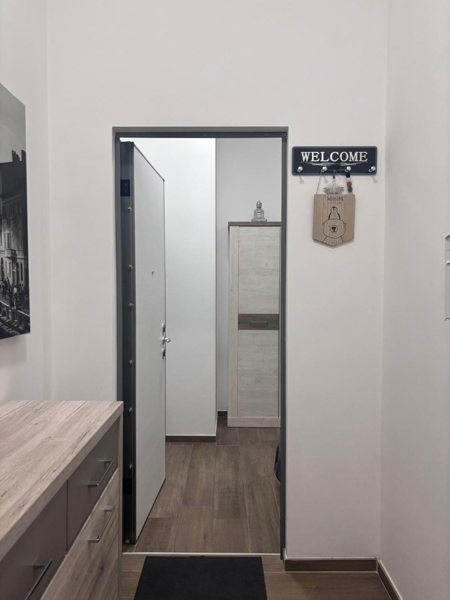 Bilocale In Bande Nere-Metro Rossa Duomo Lejlighed Milano Eksteriør billede